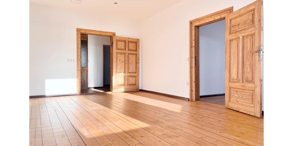 Heimwerker aufgepasst! Schöne Gründerzeit-Villa voller Potenzial! 17 zimmer