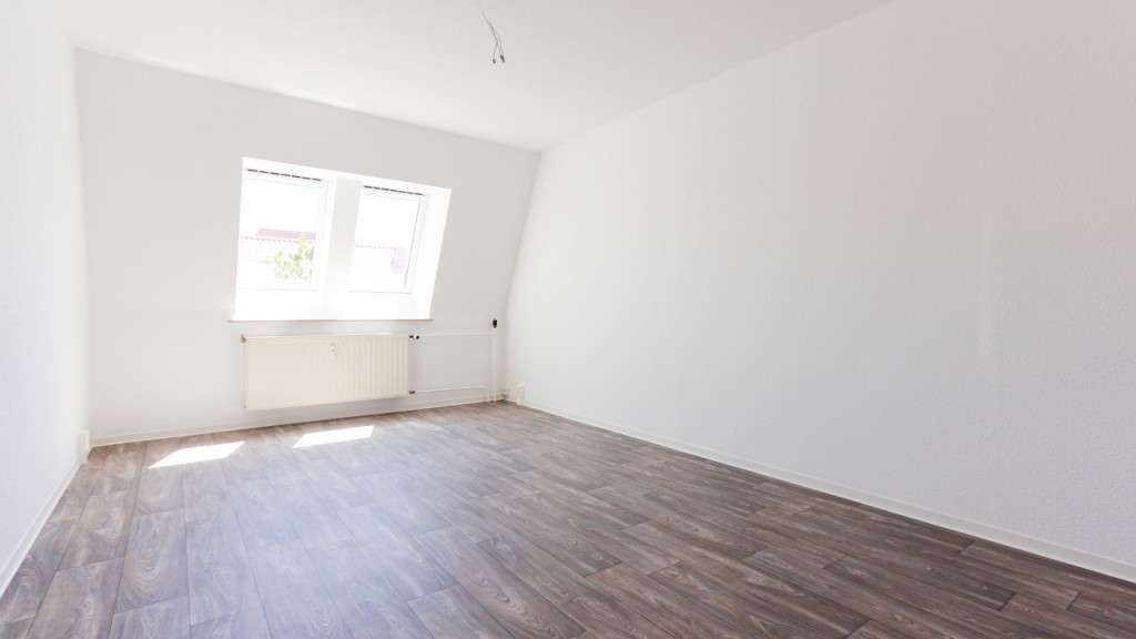 Etagenwohnung Oschersleben Oschersleben - 3 Zimmer, 60 m&sup2;, 373&euro; | Angebot:26570264