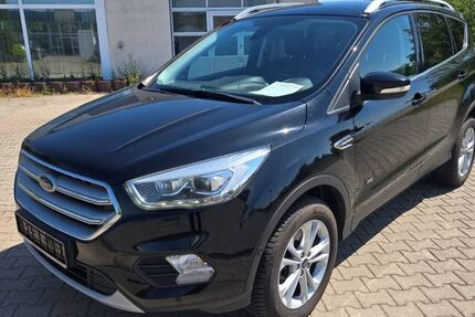 Ford Kuga 86.418 km 14.645 &euro; Burg 39288