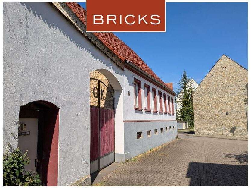Haus zum Kaufen in AtzendorfStaßfurt 225.000 € 240 m²