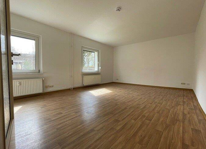 Etagenwohnung Oschersleben - 2 Zimmer, 64 m&sup2;, 363&euro; | Angebot:26807250