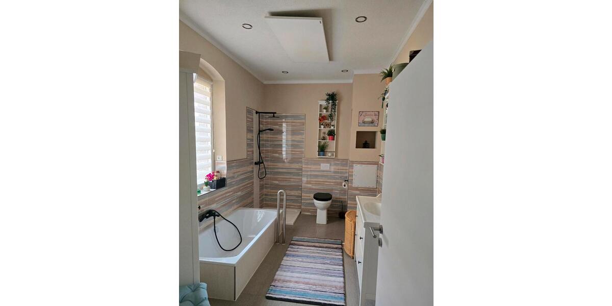 Mehrfamilienhaus, Wohnhaus Schönebeck (Elbe) - 8 Zimmer, 220 m&sup2;, 235.000&euro; | Angebot:26848495