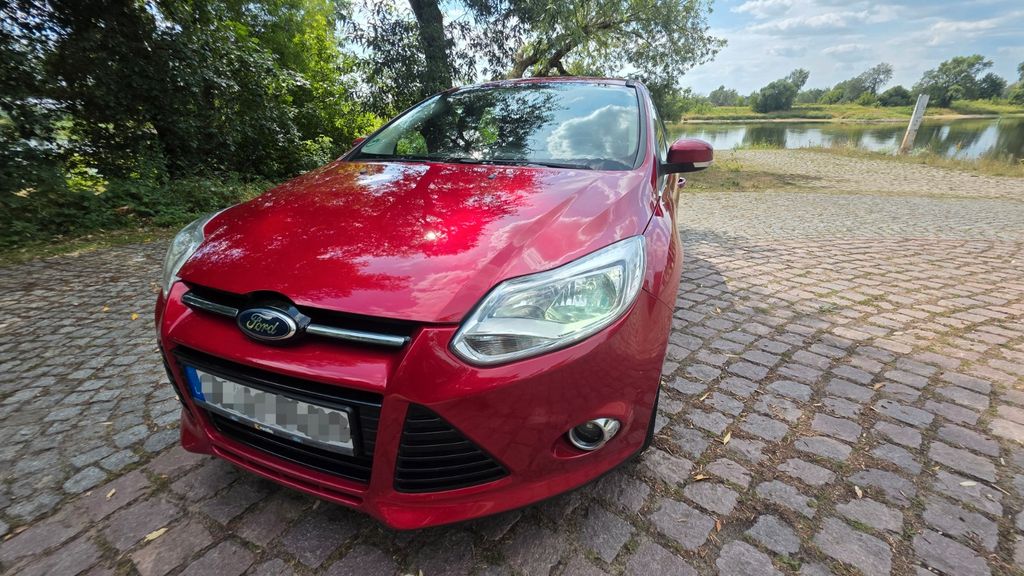 Ford Focus 142.898 km 5.700 &euro; Lostau 39291
