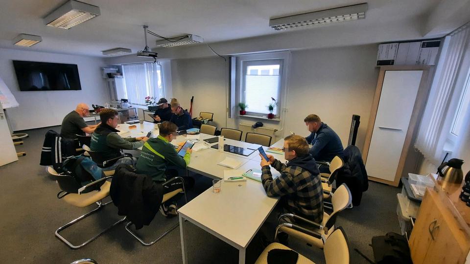 Gewerbeobjekt Burg - 100&euro; | Angebot:21120320