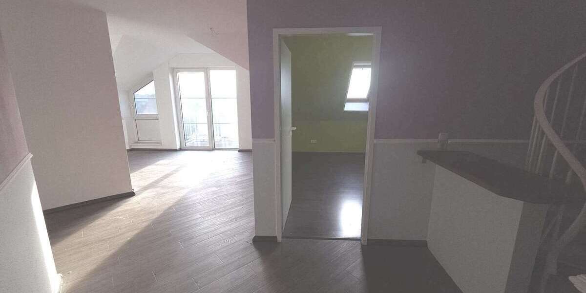 Etagenwohnung Hermsdorf Hermsdorf - 3.5 Zimmer, 73 m&sup2;, 400&euro; | Angebot:27675188