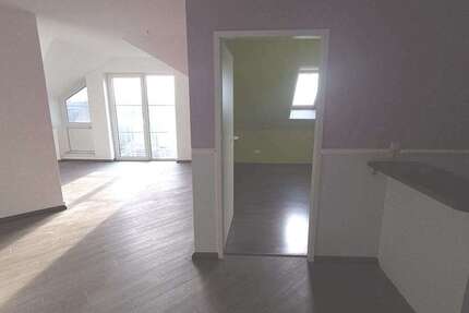 Wohnung Hermsdorf Hermsdorf - 3.5 Zimmer, 73 m&sup2;, 400&euro; | Angebot:27675188