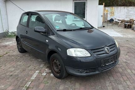 VW Fox 182.000 km 2.350 &euro; Schönebeck (Elbe) 39218