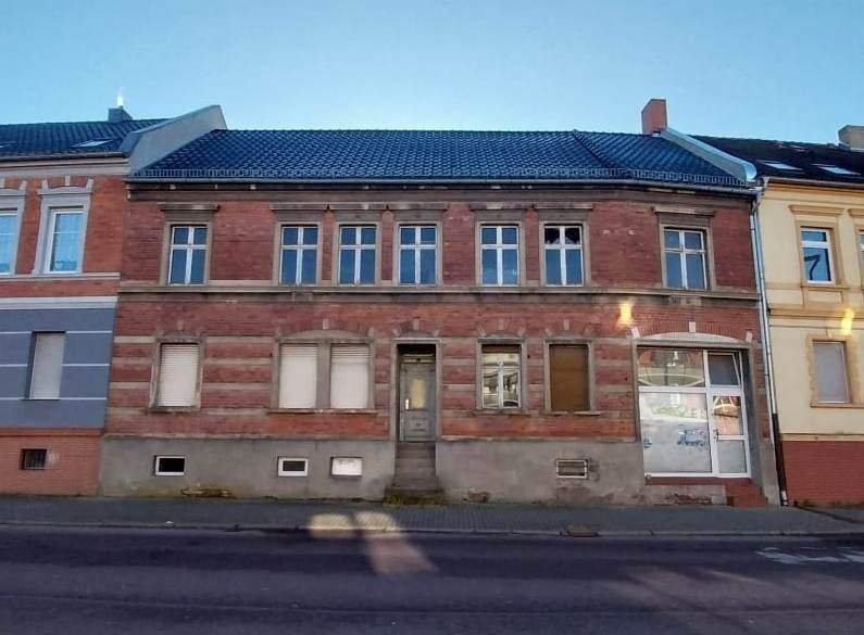Mehrfamilienhaus, Wohnhaus Burg (bei Magdeburg) Burg - 1 Zimmer, 307 m&sup2;, 100.000&euro; | Angebot:25746695