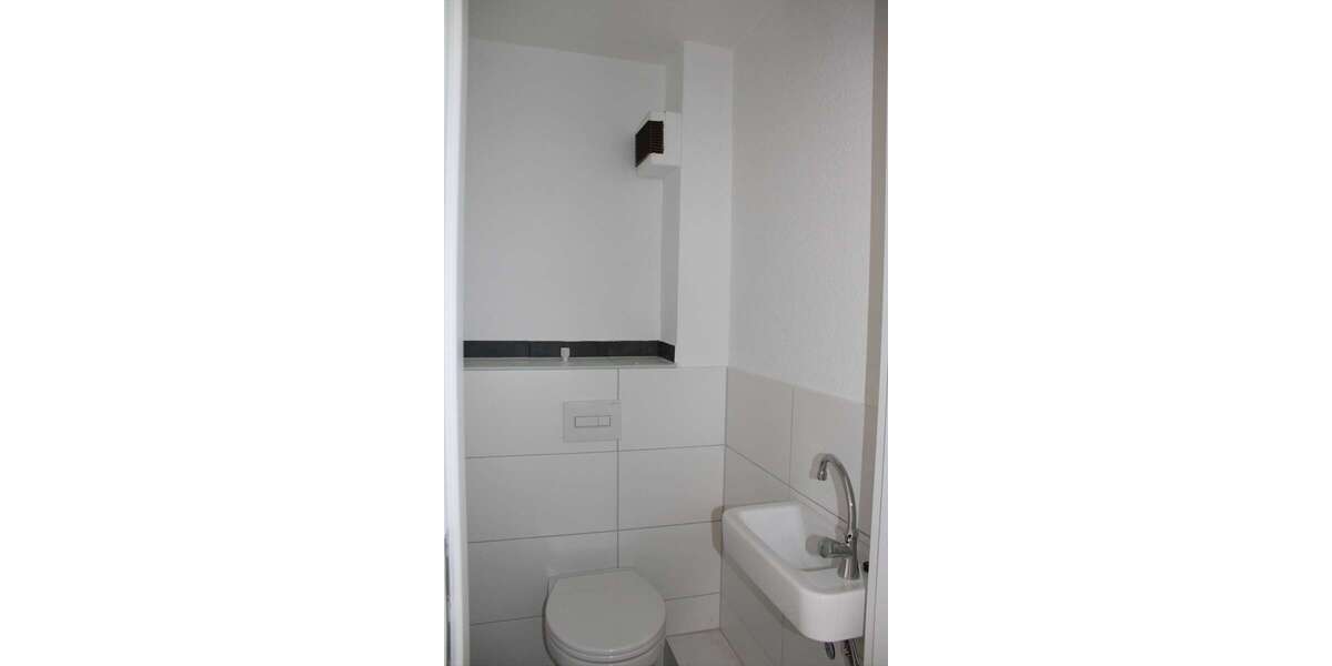 ruhige 4 Zimmer-Wohnung im Hinterhaus ***frisch renoviert*** mit Balkon 4 zimmer