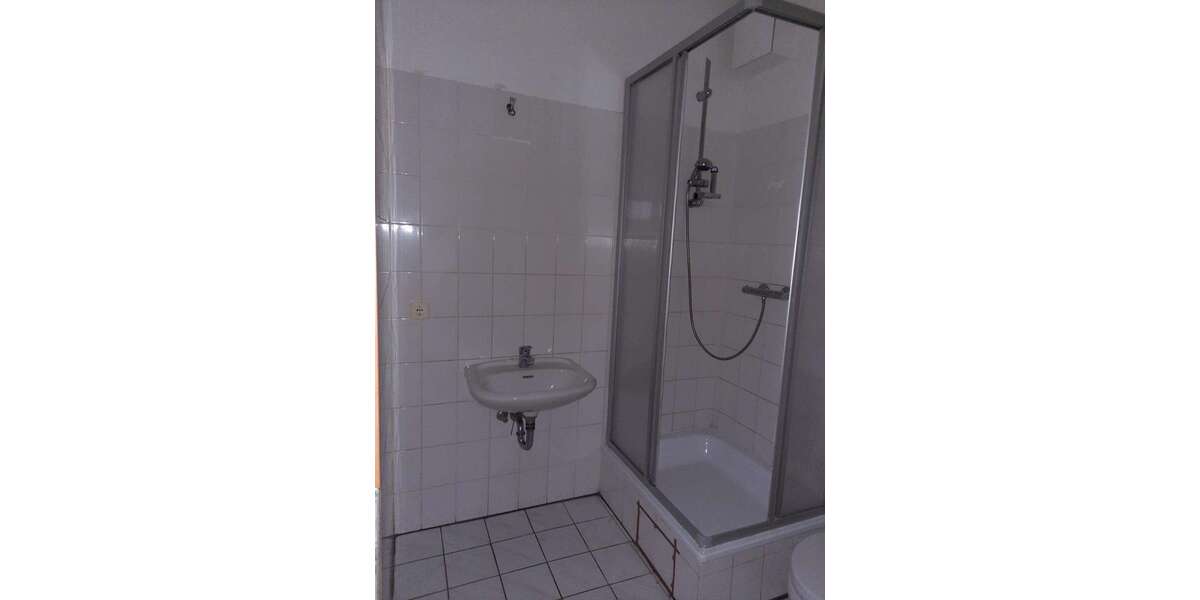 2 Zimmer-Wohnung *gerade in Renovierung* frei ab 01.08.2023 - Appartement Magdeburg Buckau | Angebot:10983294
