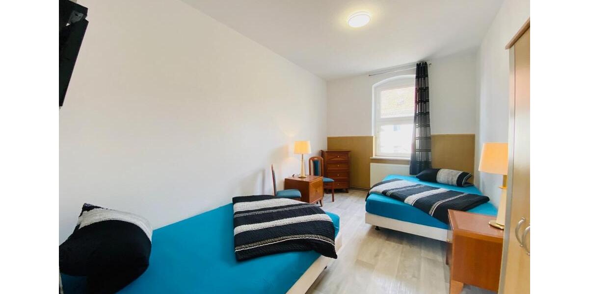 Einfamilienhaus Wolmirstedt - 9 Zimmer, 340 m&sup2;, 2.200&euro; | Angebot:23550746