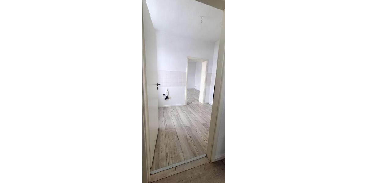 Dachgeschoßwohnung Magdeburg Beyendorf-Sohlen - 4 Zimmer, 96 m&sup2;, 595&euro; | Angebot:25882965