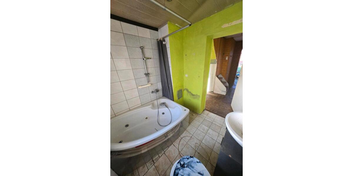 Bauernhaus, Landhaus Calbe (Saale) - 12 Zimmer, 200 m&sup2;, 79.400&euro; | Angebot:26521048