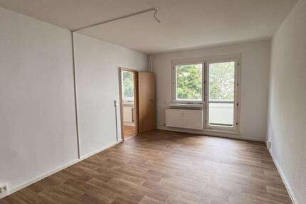 Wohnung zum Mieten in Magdeburg 241,80 € 40.3 m² 1 zimmer