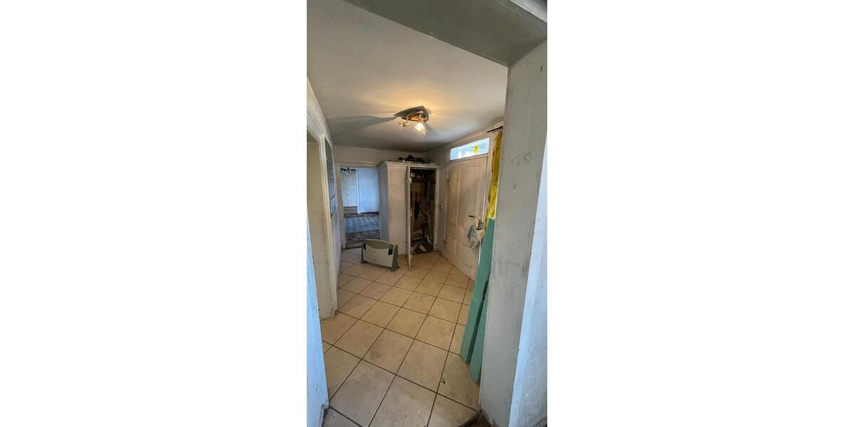 Erdgeschoßwohnung Erxleben - 4 Zimmer, 90 m&sup2;, 600&euro; | Angebot:26160773