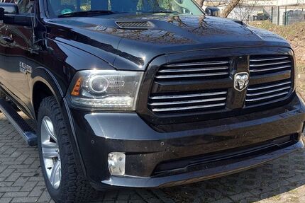 Dodge RAM 89.400 km 31.999 &euro; Magdeburg 39116