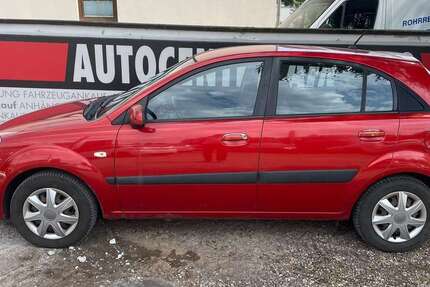 Kia Rio 164.000 km 2.500 &euro; Magdeburg 39124
