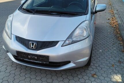 Honda Jazz 197.200 km 3.399 &euro; Magdeburg 39126