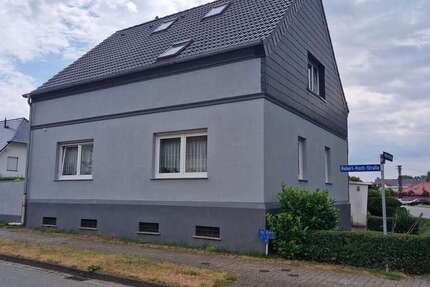 Haus zum Kaufen in Langenweddingen 230.000 € 140 m²