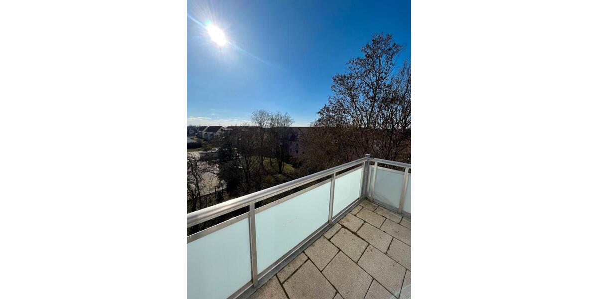 Dachgeschoßwohnung Magdeburg Barleber See - 3 Zimmer, 75 m&sup2;, 500&euro; | Angebot:22397846