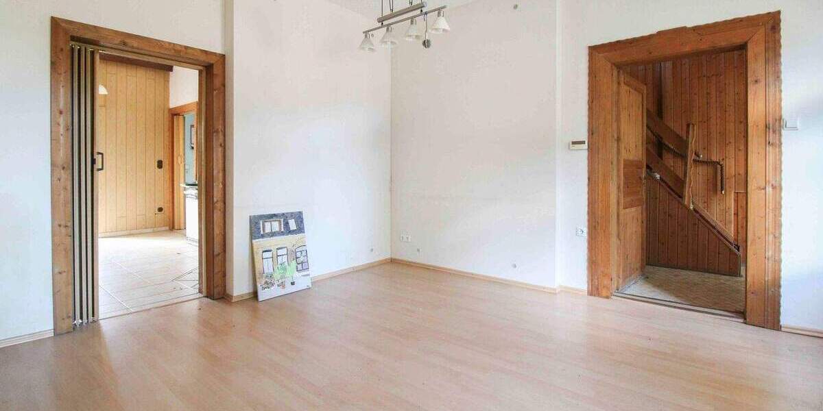 Doppelhaushälfte Eilsleben - 8 Zimmer, 170 m&sup2;, 155.000&euro; | Angebot:25319396