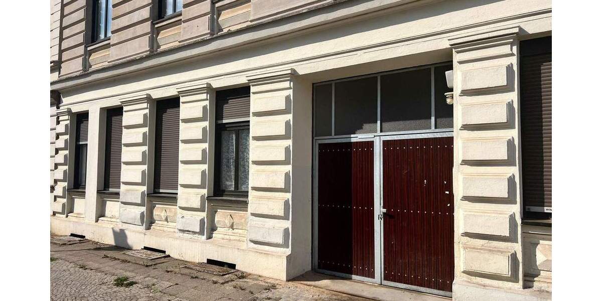 Denkmalgeschütztes Wohn-Geschäftshaus zur Entwicklung zimmer