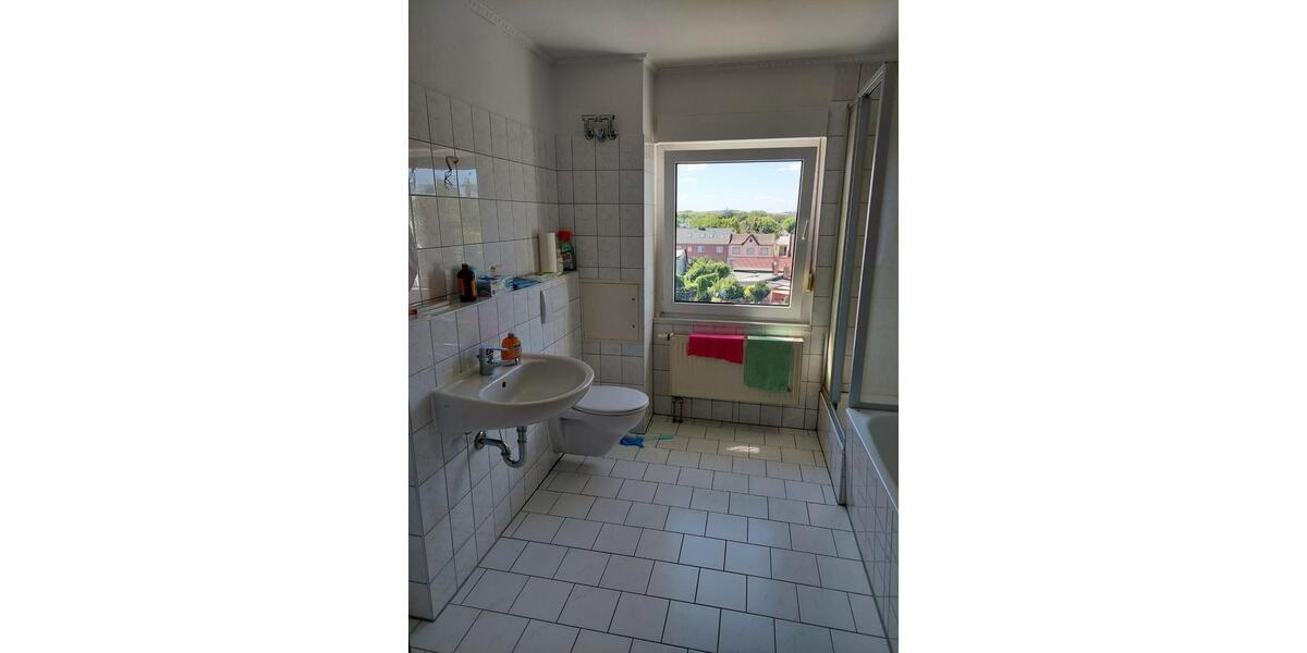 Dachgeschoßwohnung Calbe (Saale) - 2 Zimmer, 69 m&sup2;, 345&euro; | Angebot:26545365