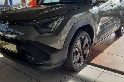 Suzuki e Vitara 1.008 km 41.580 &euro; Burg 39288