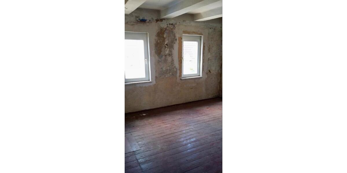 Doppelhaushälfte Egeln - 8 Zimmer, 140 m&sup2;, 69.000&euro; | Angebot:26094222