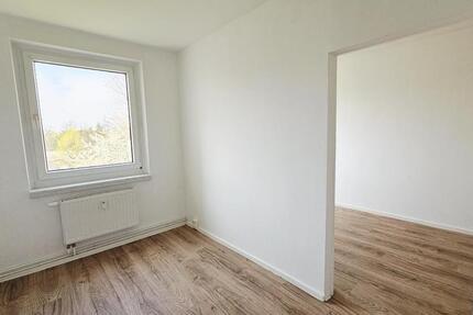 Wohnung Magdeburg Neue Neustadt - 4 Zimmer, 70 m&sup2;, 421&euro; | Angebot:26338189