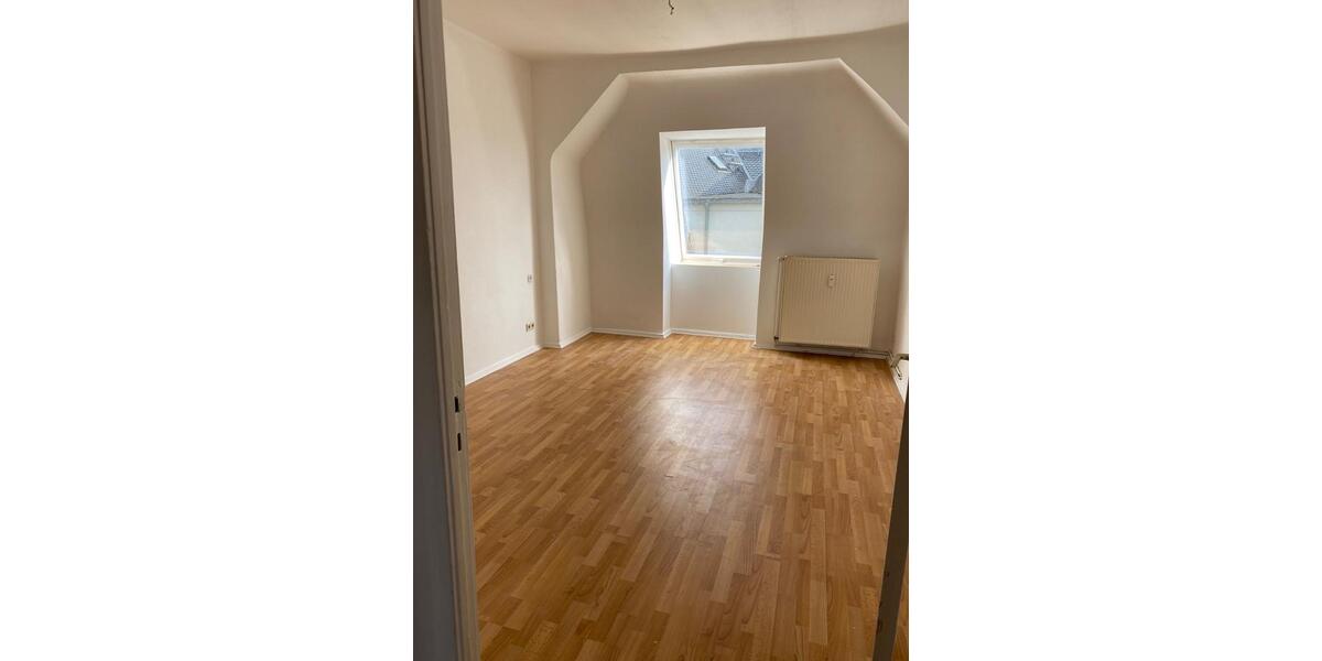 Dachgeschoßwohnung Magdeburg Brückfeld - 2 Zimmer, 54 m&sup2;, 320&euro; | Angebot:26051239