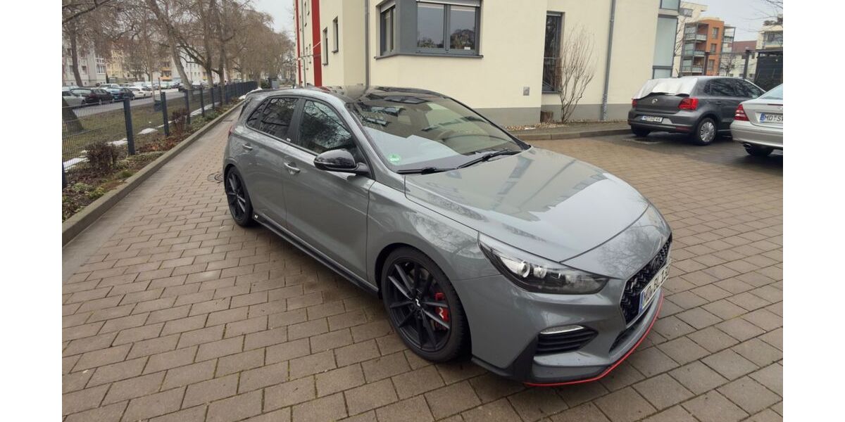 Hyundai i30 50.200 km 24.500 &euro; Magdeburg 39106