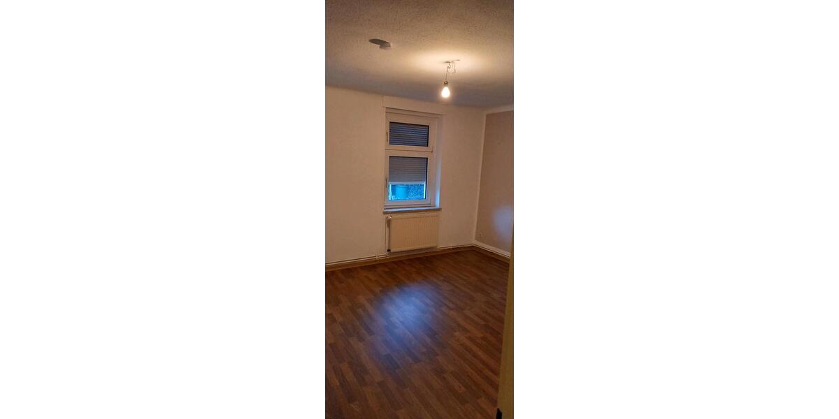 Erdgeschoßwohnung Oschersleben (Bode) - 4 Zimmer, 121 m&sup2;, 890&euro; | Angebot:26586333