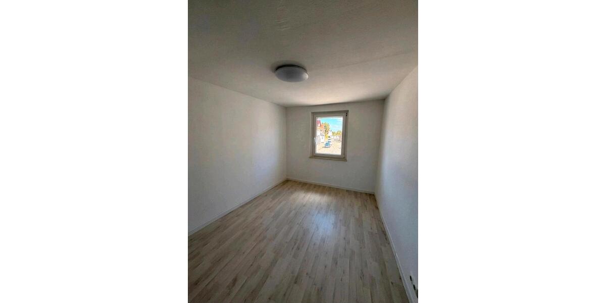 Einfamilienhaus Magdeburg Barleber See - 5 Zimmer, 180 m&sup2;, 130.000&euro; | Angebot:26781159