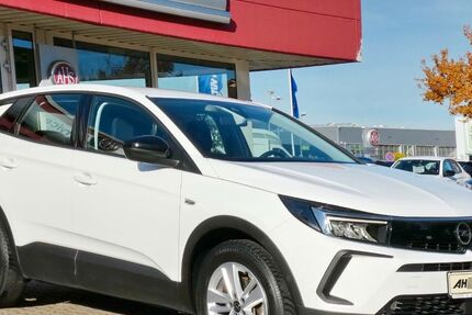 Opel Grandland (X) 26.942 km 18.900 &euro; Magdeburg 39120