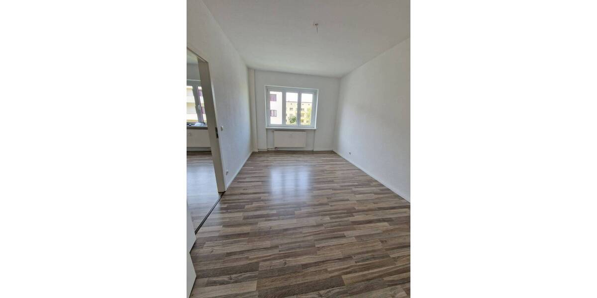 Etagenwohnung Magdeburg Cracau - 2 Zimmer, 48 m&sup2;, 339&euro; | Angebot:26557119