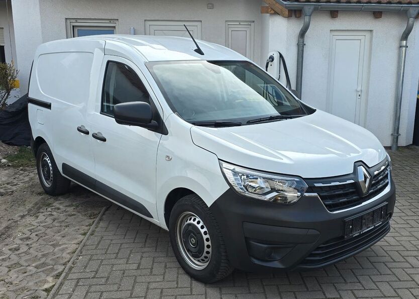 Renault Express 30.750 km 11.290 € Magdeburg 39128