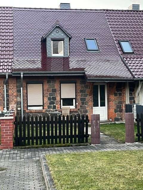Haus zum Kaufen in Stresow 48.000 € 83 m²