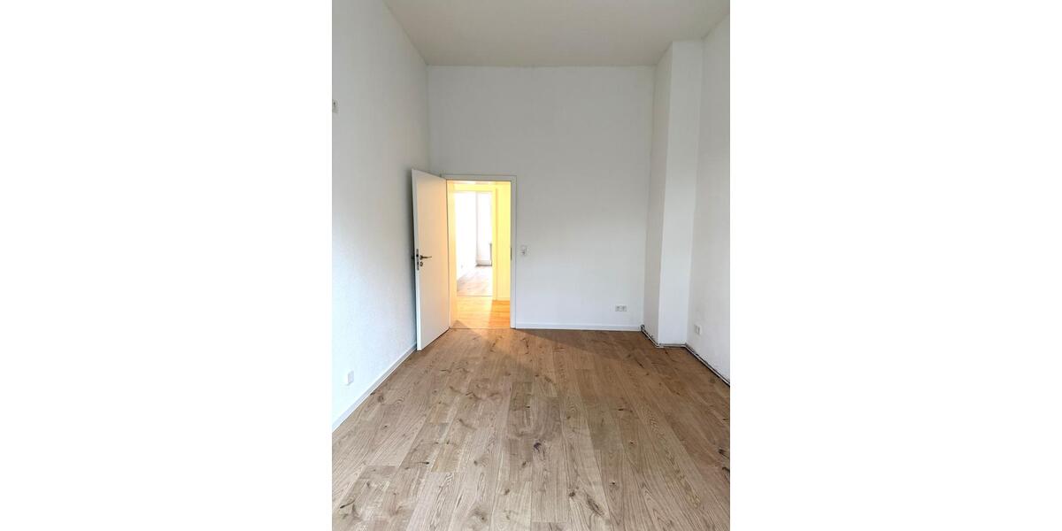 Erdgeschoßwohnung Magdeburg Nordwest - 4 Zimmer, 118 m&sup2;, 1.058&euro; | Angebot:24979190