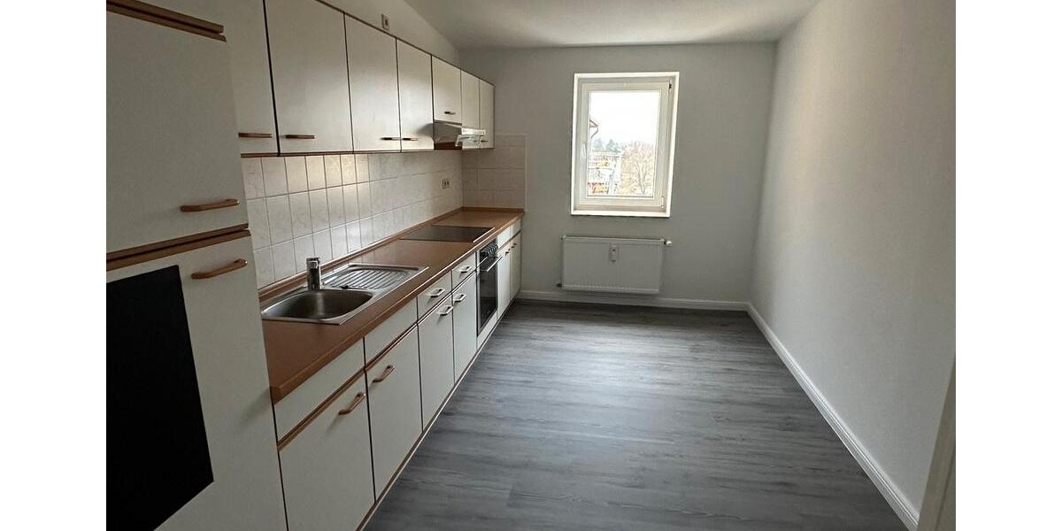 Dachgeschoßwohnung Magdeburg Leipziger Straße - 2.5 Zimmer, 75 m&sup2;, 475&euro; | Angebot:26284952