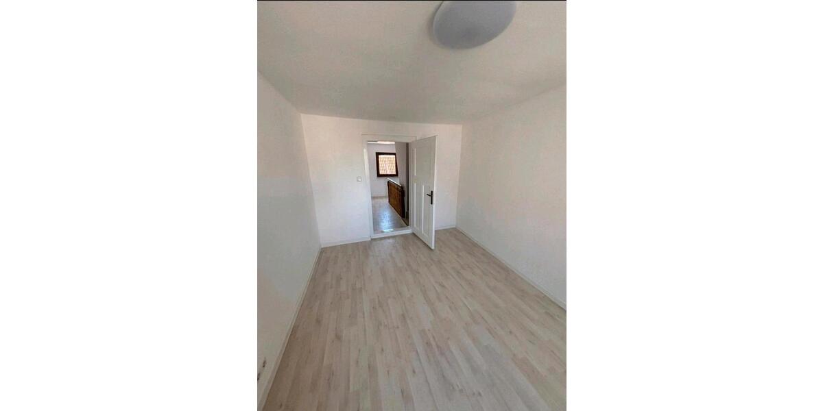 Einfamilienhaus Magdeburg Barleber See - 5 Zimmer, 180 m&sup2;, 130.000&euro; | Angebot:26781159