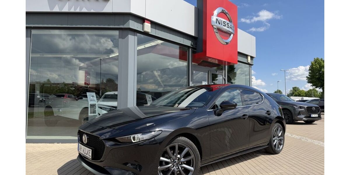Mazda 3 10.331 km 25.890 &euro; Magdeburg 39120