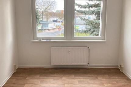 Wohnung Magdeburg Großer Silberberg - 3 Zimmer, 58 m&sup2;, 374&euro; | Angebot:25255978