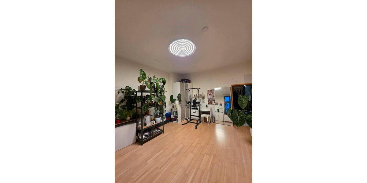 Etagenwohnung Magdeburg Nordwest - 3 Zimmer, 102 m&sup2;, 820&euro; | Angebot:26216052