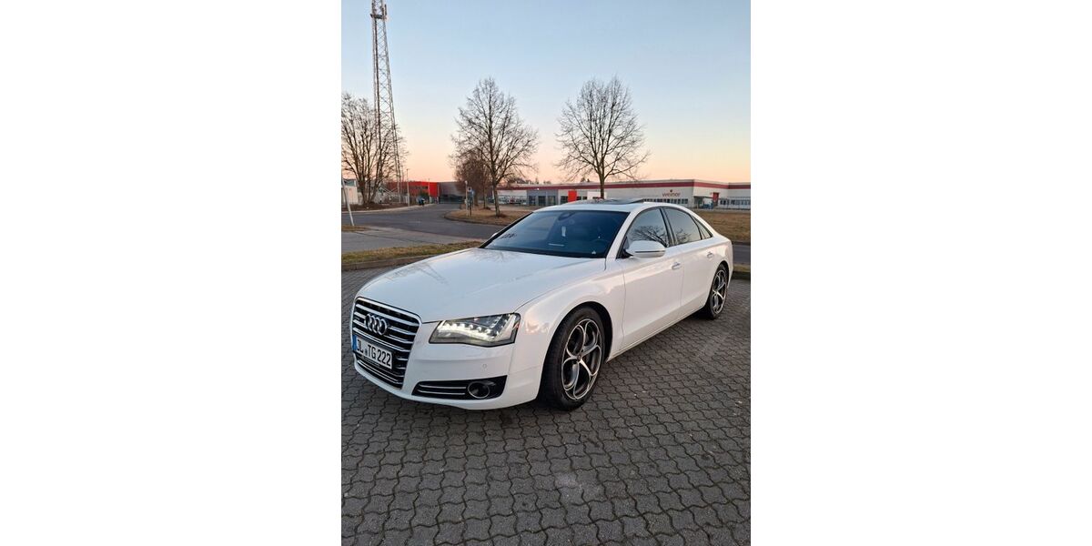 Audi A8 215.000 km 18.400 &euro; Möckern 39291