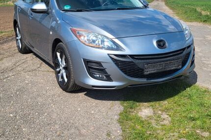 Mazda 3 154.000 km 5.200 &euro; Ziepel 39291