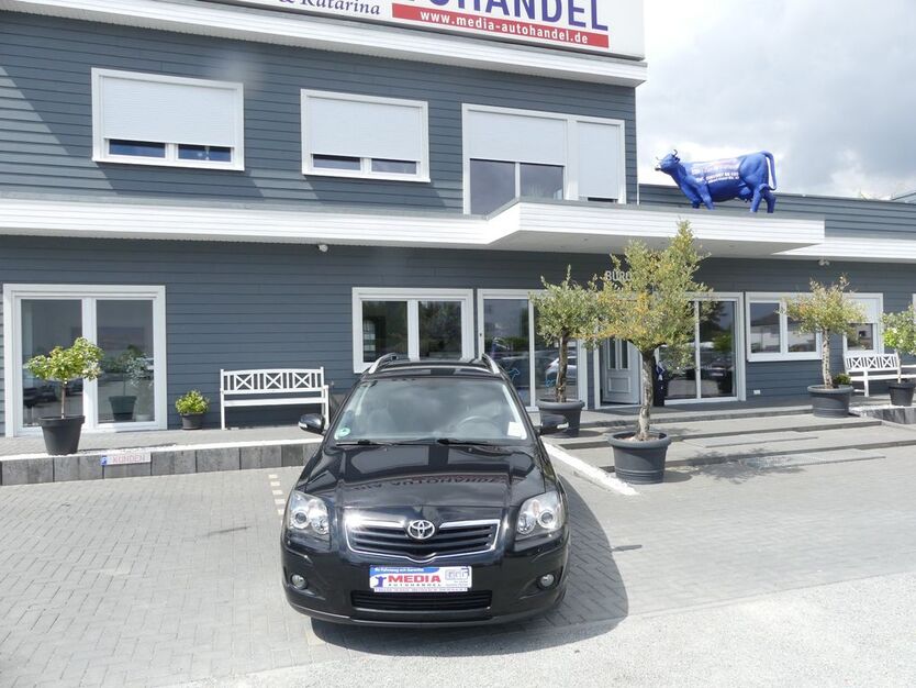 Toyota Avensis 167.000 km 6.500 € Magdeburg 39108