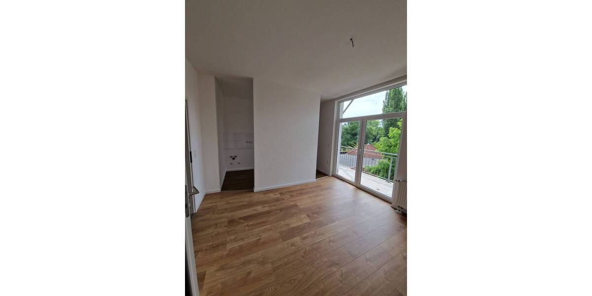Etagenwohnung Magdeburg Sudenburg - 4 Zimmer, 87 m&sup2;, 589&euro; | Angebot:26894602