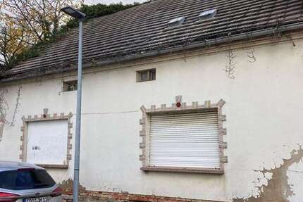 Haus zum Kaufen in Bördeland 25.000 € 110 m² 4 zimmer