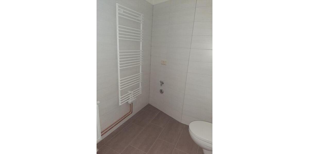 Erdgeschoßwohnung Magdeburg Leipziger Straße - 3 Zimmer, 77 m&sup2;, 500&euro; | Angebot:25893285